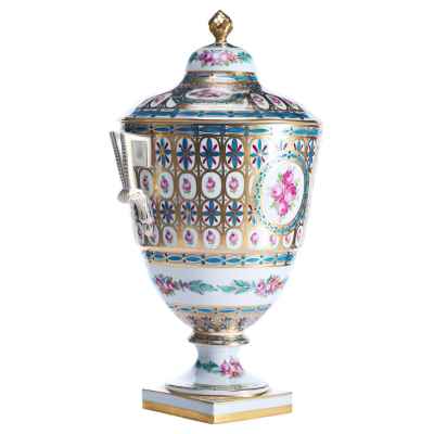 Ваза с крышкой ,Потсшаппель, Германия Потсшаппель, Германия после 1901 г