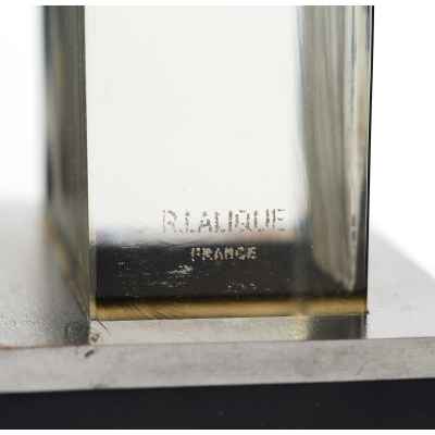 Стела Богоматерь с младенцем. фабрика Рене Лалика, Франция 1930-гг