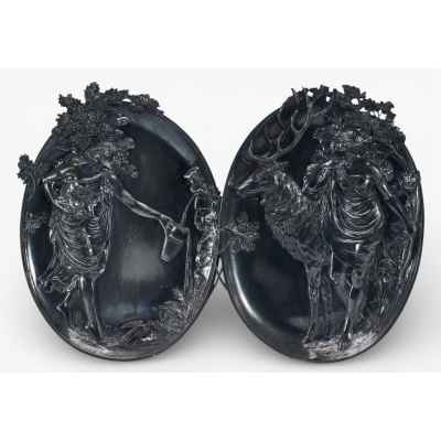 Парные декоративные панно «Диана-охотница» и «Источник». Европа Начало XX века