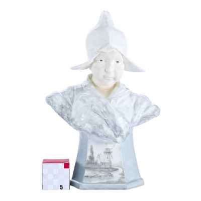 Скульптура «Девочка» Италия первая половина XX века