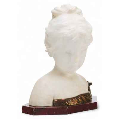 Бюст девочки в стиле Ар- Деко.  Первая четверть XX века