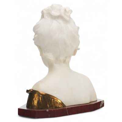 Бюст девочки в стиле Ар- Деко.  Первая четверть XX века