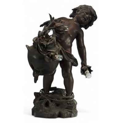 Светильник «Мальчик с корзиной цветов» Европа конец XIX— начало XХ вв