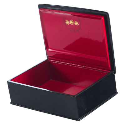 Шкатулка «Дорогой гость» Россия. Фабрика Лукутина 1888 — 1902 гг