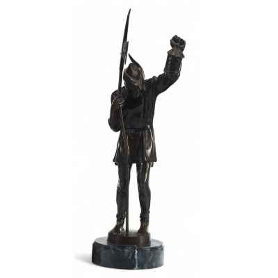 Скульптура «Стражник с фонарем»  первая половина ХХ века