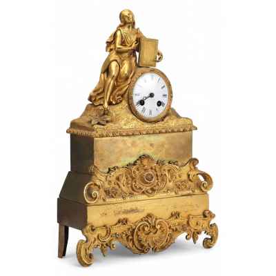 Часы каменные «Мария Магдалина с евангелием» Париж, Франция третья четверть ХІХ века