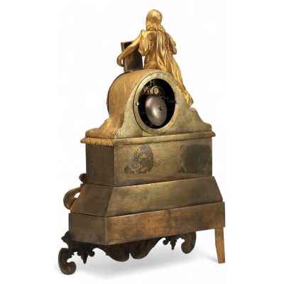 Часы каменные «Мария Магдалина с евангелием» Париж, Франция третья четверть ХІХ века