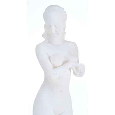 Скульптура «Леда и лебедь» Европа начало ХХІ века