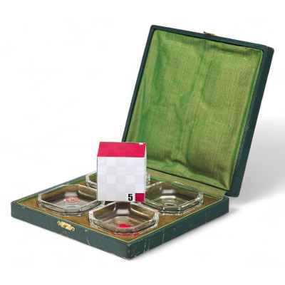 Набор чаш для смачивания пальцев при игре в карты в оригинальном футляре Франция ХХ век