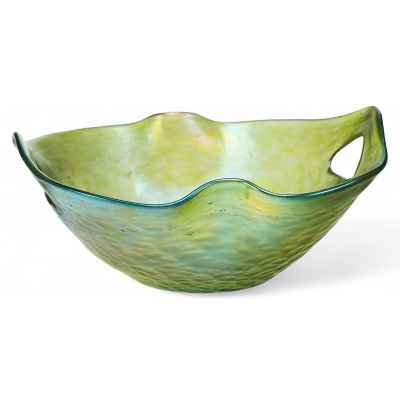 Ваза обтекаемой формы с рельефной фактурной поверхностью. Европа начало ХХ века