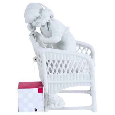 Скульптура «Девочка, играющая с котятами» Тюрингия, Германия 1925-1972 гг