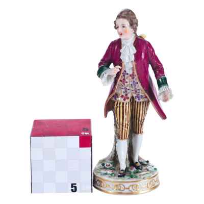 Скульптура «Господин в камзоле» Плауэ, Германия конец XIX- начало XX вв