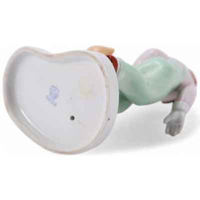 Скульптура «Девочка с медвежонком», Венгрия Акуинкум, Венгрия Середина XX века