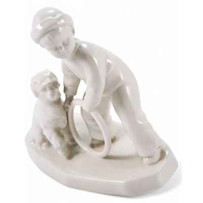 Скульптура «Мальчик, играющий с обручем и собакой» Печ, Венгрия 1930-1940 гг