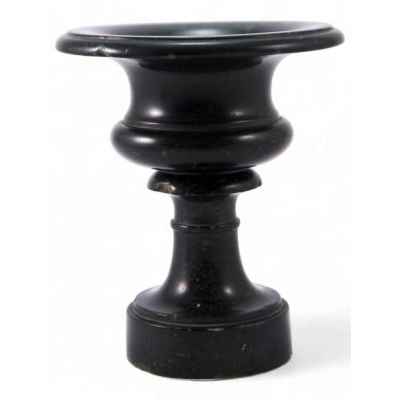 Ваза из змеевика Уральские гранильные мастерские кон. XIX в. Урал, Россия Конец XIX века