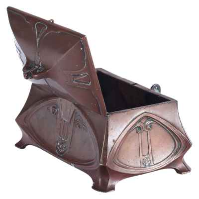 Шкатулка с ключом  Начало XX века