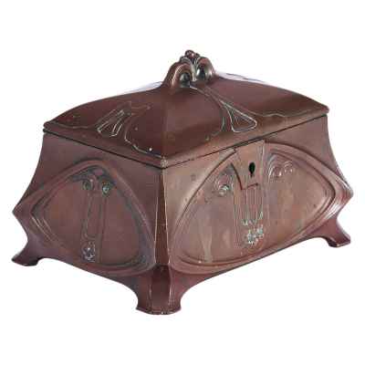 Шкатулка с ключом  Начало XX века