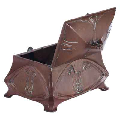 Шкатулка с ключом  Начало XX века