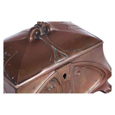 Шкатулка с ключом  Начало XX века