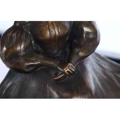 Ваза «Дама в платье» Австрия Начало XX века