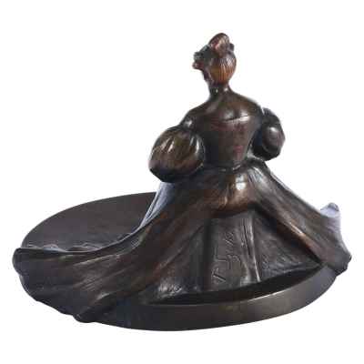 Ваза «Дама в платье» Австрия Начало XX века