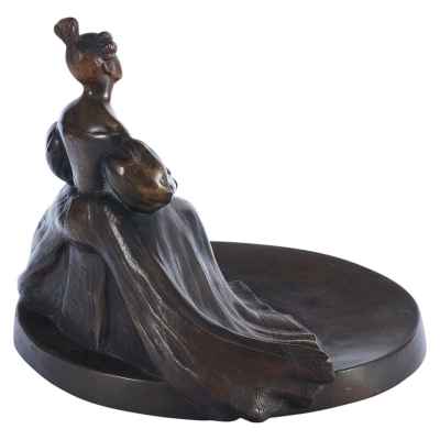 Ваза «Дама в платье» Австрия Начало XX века