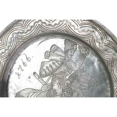 Блюдо «Черный гусар» Россия третья четверть ХVIII века