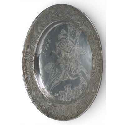 Блюдо «Черный гусар» Россия третья четверть ХVIII века