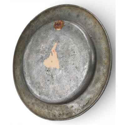 Блюдо «Черный гусар» Россия третья четверть ХVIII века