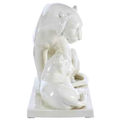 Скульптура «Львица с львенком» Веуег & Воск, Фолькштедт, Германия После 1931 г