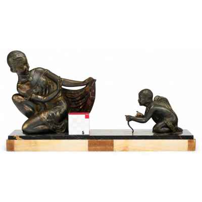 Скульптурная композиция «Девушка и Амур» Франция 1920- гг