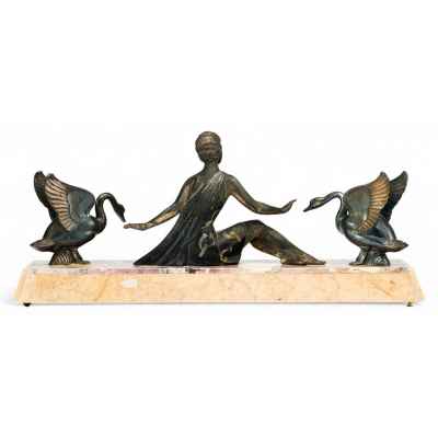 Скульптура «Девушка и лебеди» Европа Вторая четверть XX века