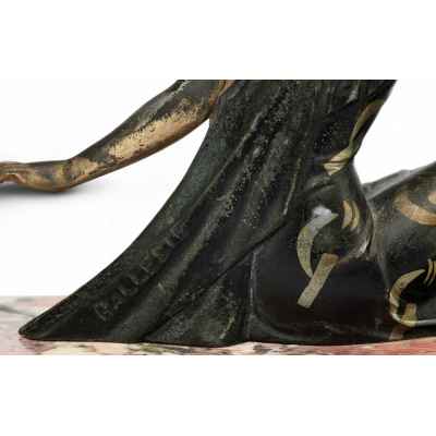 Скульптура «Девушка и лебеди» Европа Вторая четверть XX века