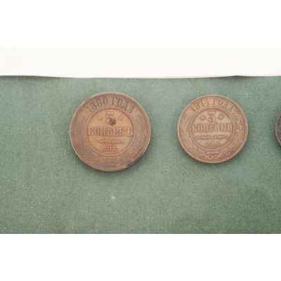 Аттестат Санкт-Петербурского Монетного двора с четырьмя монетами.  