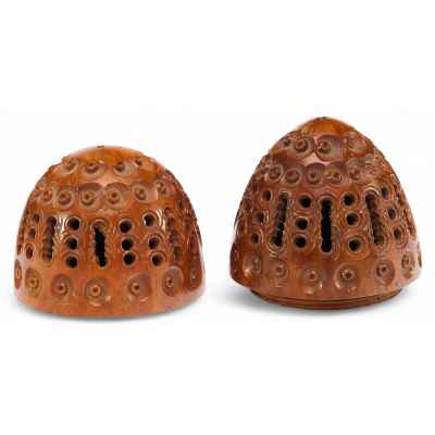 Яйцо пасхальное деревянное с резьбой  Начало XX века