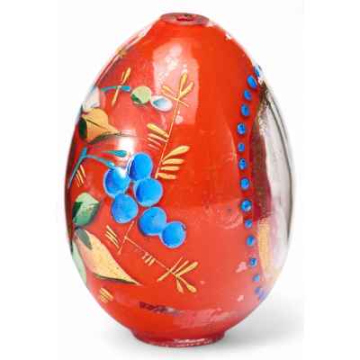 Яйцо пасхальное, в центре золотистые буквы “ХВ” Россия конец XIX - начало XX вв