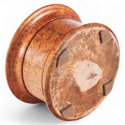 Шкатулка из карельской березы, Россииская Империя, 1910-е гг. Россия Начало XX века