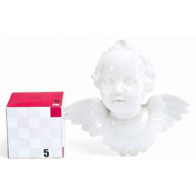 Фарфоровая статуэтка-