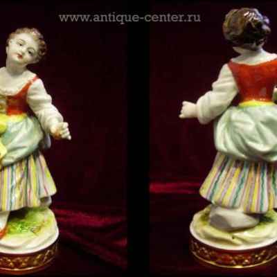 Парные статуэтки «Дама» и «Музыкант» (00866)  