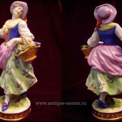 Парные статуэтки «Птицелов» и «Дама с цветами» (01671)  