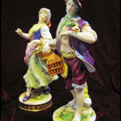 Парные статуэтки «Птицелов» и «Дама с цветами» (01671)  