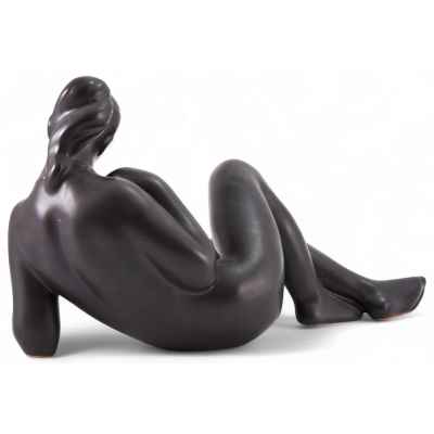 Скульптура «Девушка с бусами» Чехословакия 1930 гг