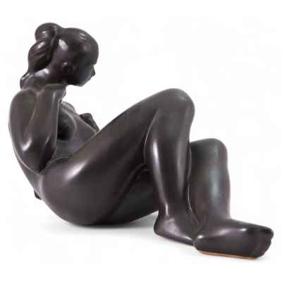 Скульптура «Девушка с бусами» Чехословакия 1930 гг