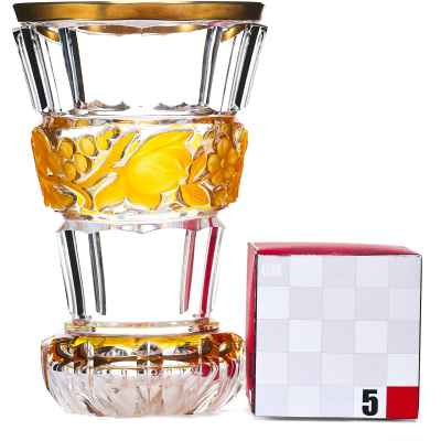 Стакан «Ранфбехер» с жёлтыми цветами Богемия XX век