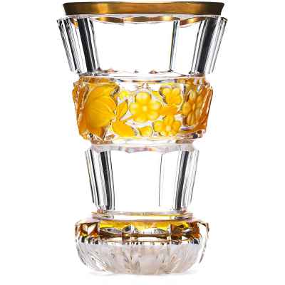 Стакан «Ранфбехер» с жёлтыми цветами Богемия XX век