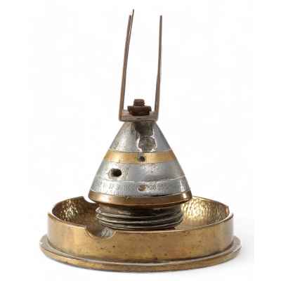 Пепельница и спичечница из австрийского снаряда с серебряной монетой 20 Сентимо 1921 г. Италия около 1921 г