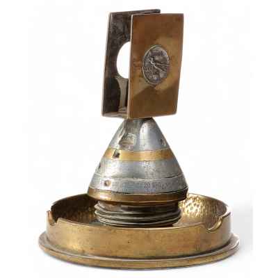 Пепельница и спичечница из австрийского снаряда с серебряной монетой 20 Сентимо 1921 г. Италия около 1921 г