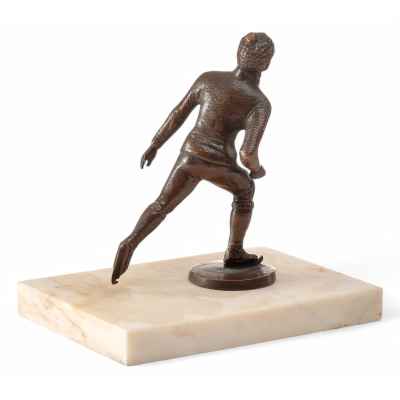 Скульптура «Конькобежец» Европа первая четверть ХХ века