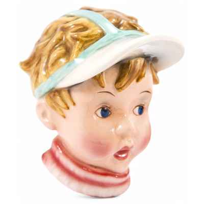 Панно Голова мальчика в голубом козырьке фаянс, Thomasch Австрия 1950-60е гг. Н-10,5 см. Ausführung Keramikwerkstätte Thomasch-Sierndorf 1950-1960 гг