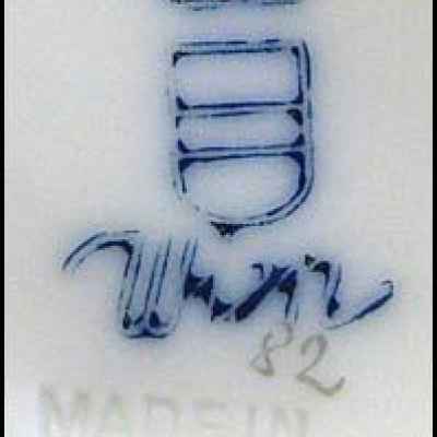 Статуэтка «Умывающаяся кошка» (01800)  